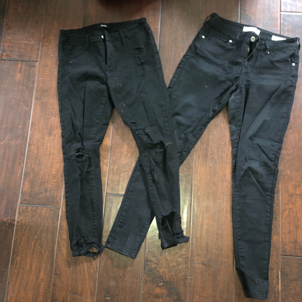 Black skinny jeans